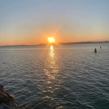 Lipi - Away From Balatonszárszó